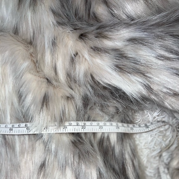Torrid Faux Fur Jacket - Picture 5 of 7